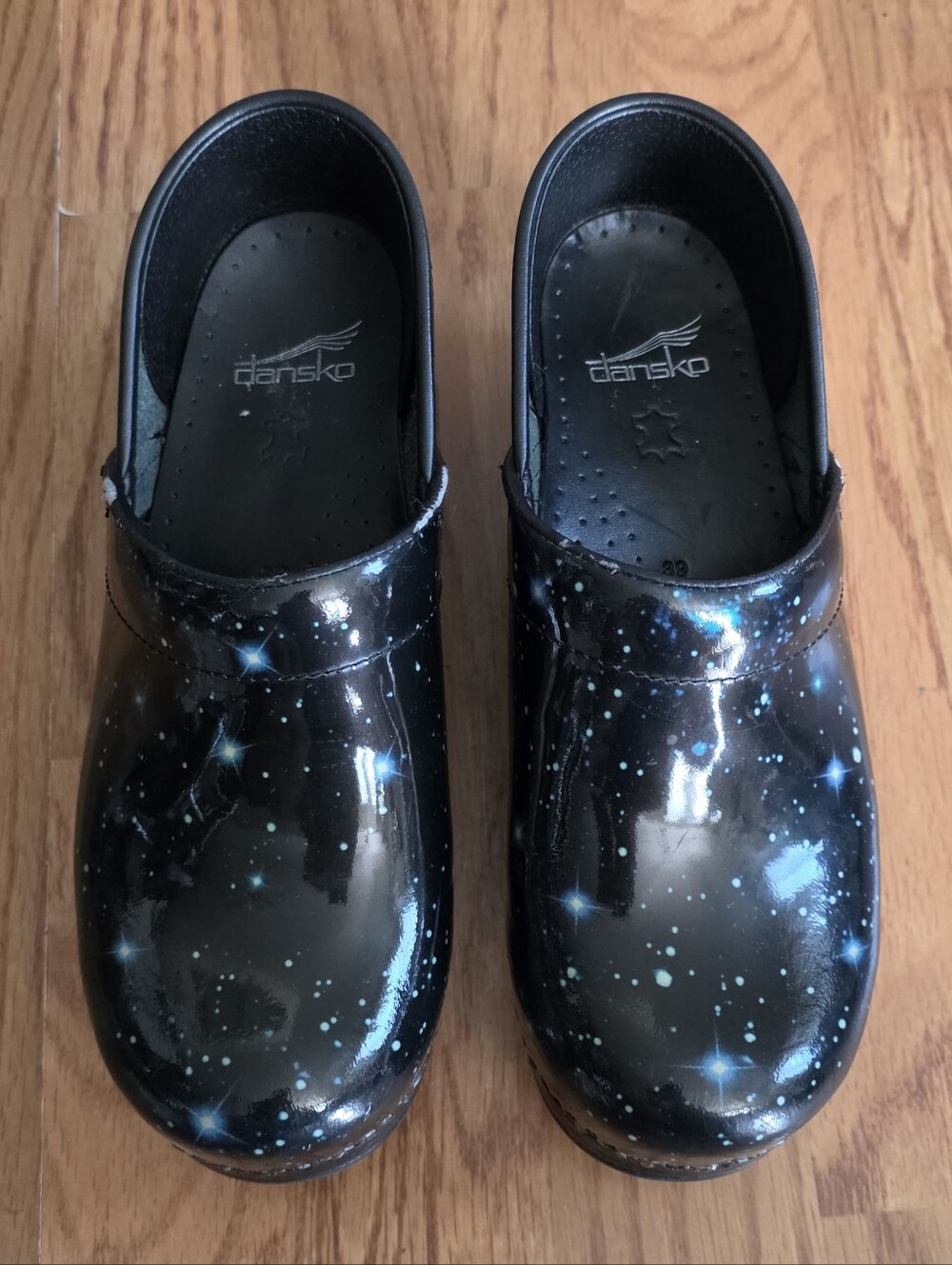 Dansko Galaxy Print Leather Slip-On Clogs Black/Blue EU 39 US 8.5